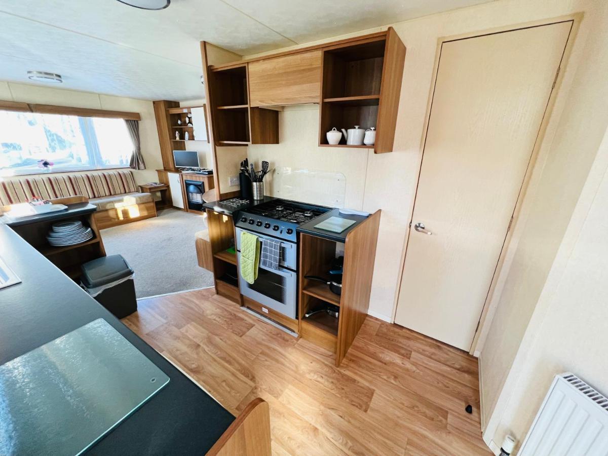 2 Bedroom Caravan Nv16, Lower Hyde, Shanklin, Isle Of Wight Exteriér fotografie