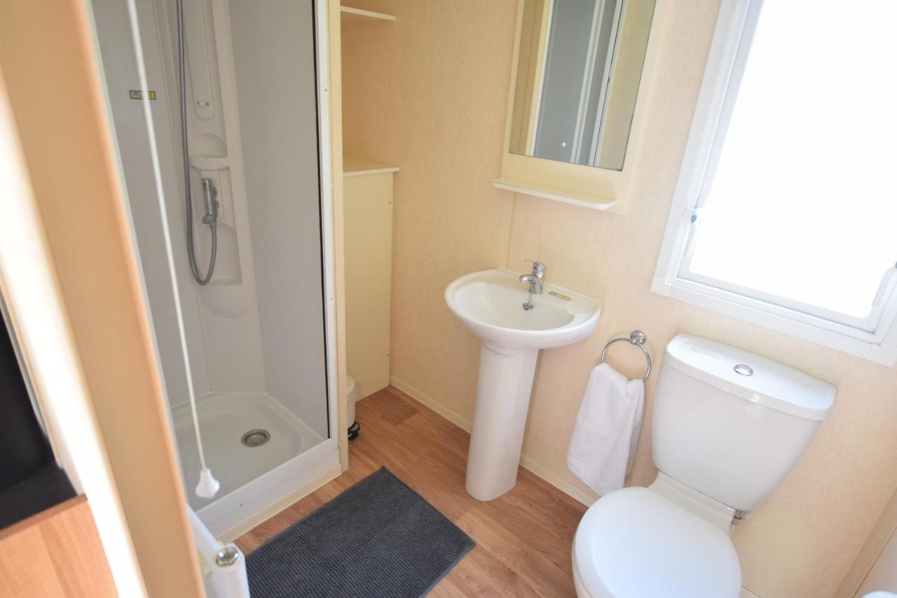 2 Bedroom Caravan Nv16, Lower Hyde, Shanklin, Isle Of Wight Exteriér fotografie