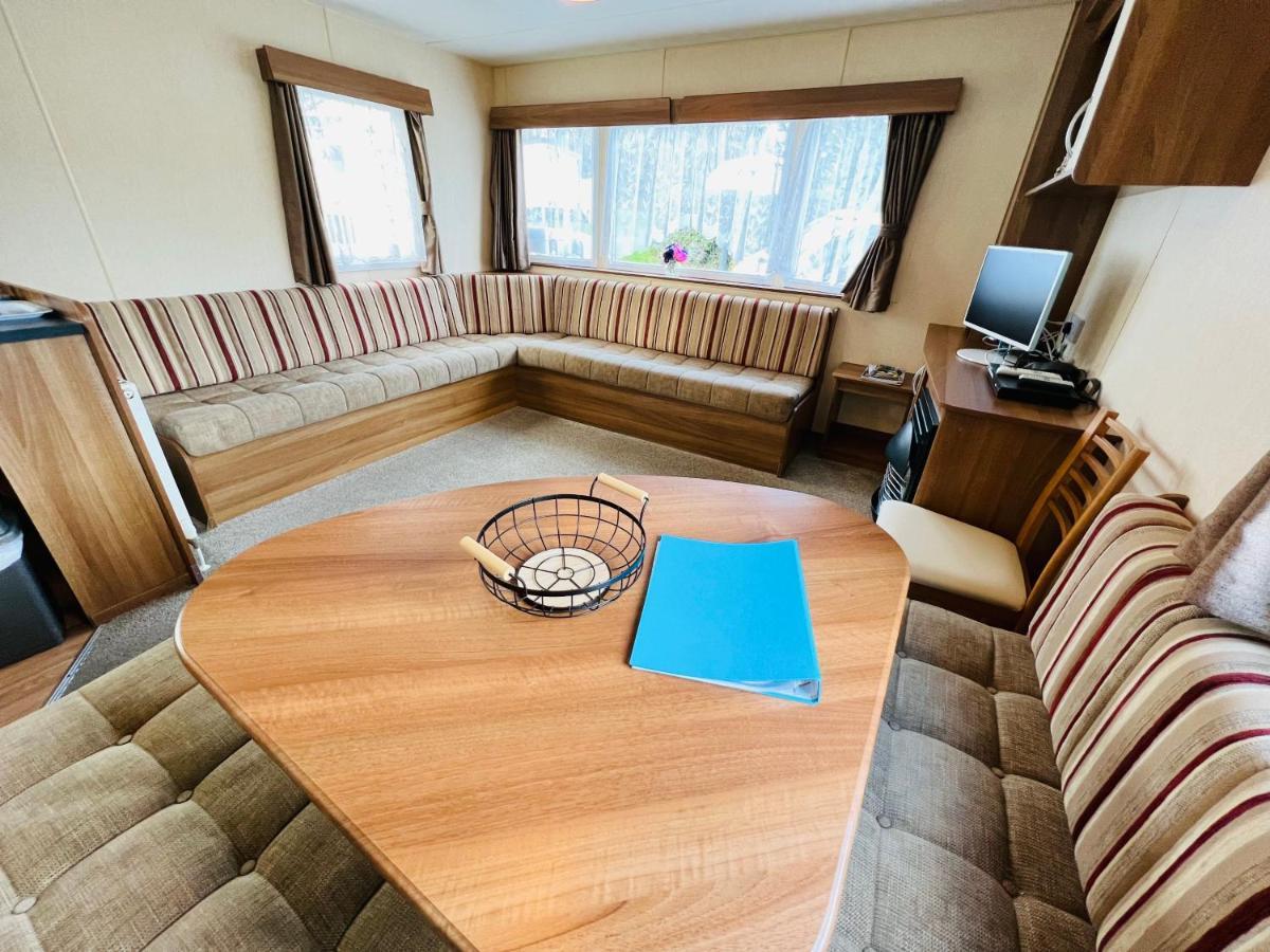 2 Bedroom Caravan Nv16, Lower Hyde, Shanklin, Isle Of Wight Exteriér fotografie